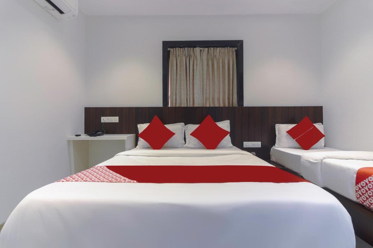 Hotel Flora Suites Bombaj Exteriér fotografie