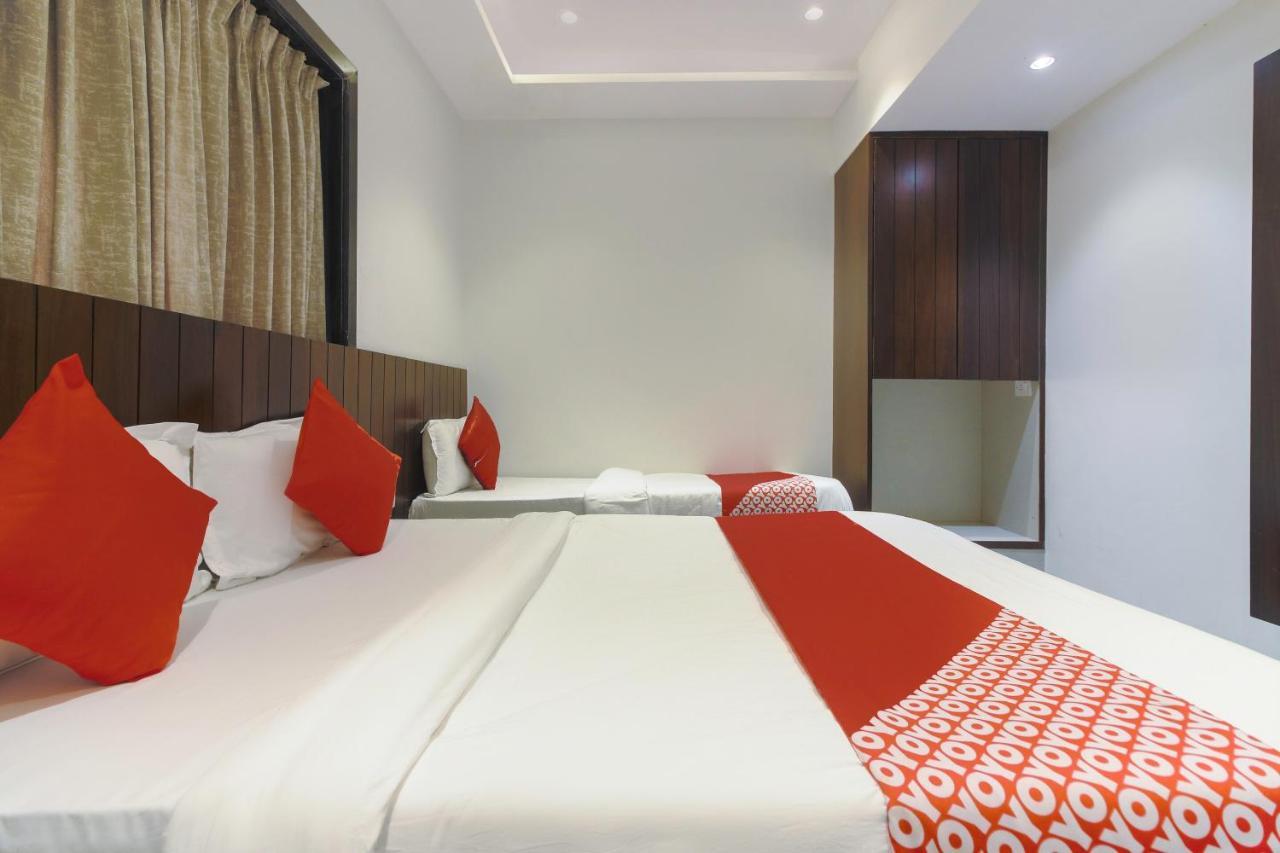 Hotel Flora Suites Bombaj Exteriér fotografie