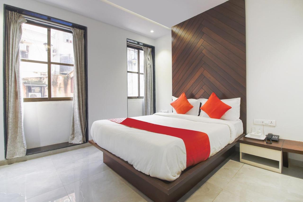 Hotel Flora Suites Bombaj Exteriér fotografie