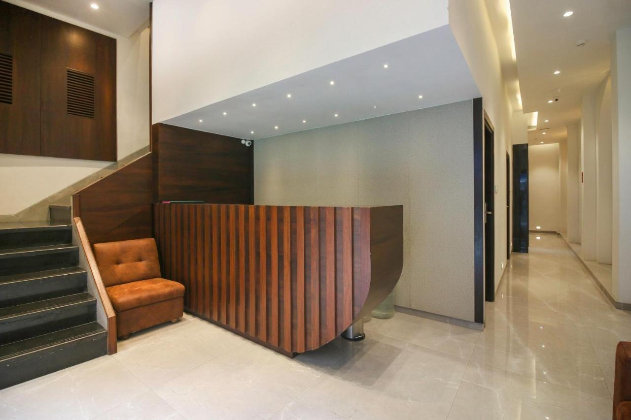 Hotel Flora Suites Bombaj Exteriér fotografie
