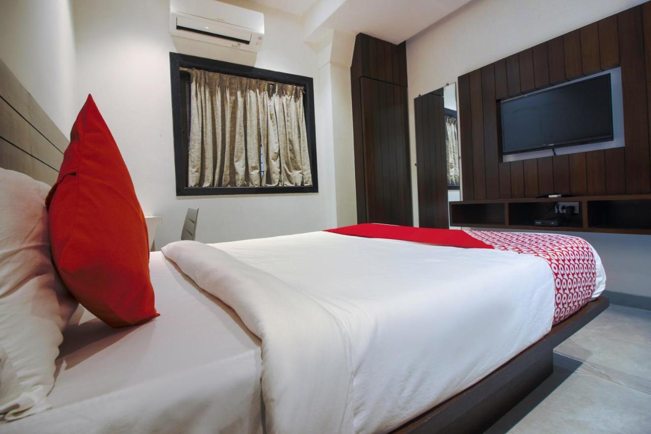 Hotel Flora Suites Bombaj Exteriér fotografie